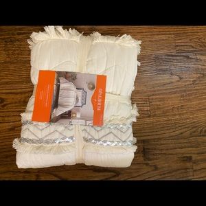 Moroccan wedding quilt